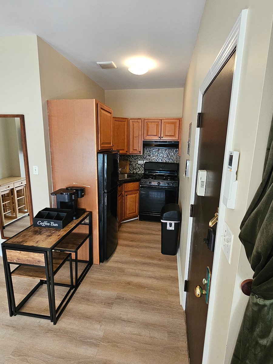 Furnished Finder property 1038902_1 photo 10
