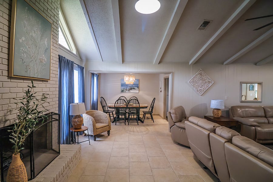 Furnished Finder property 1038918_1 photo 3