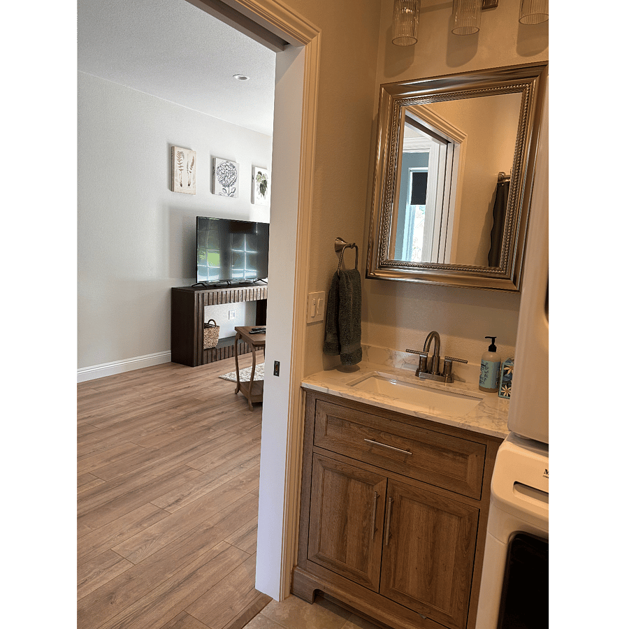 Furnished Finder property 1038930_1 photo 14