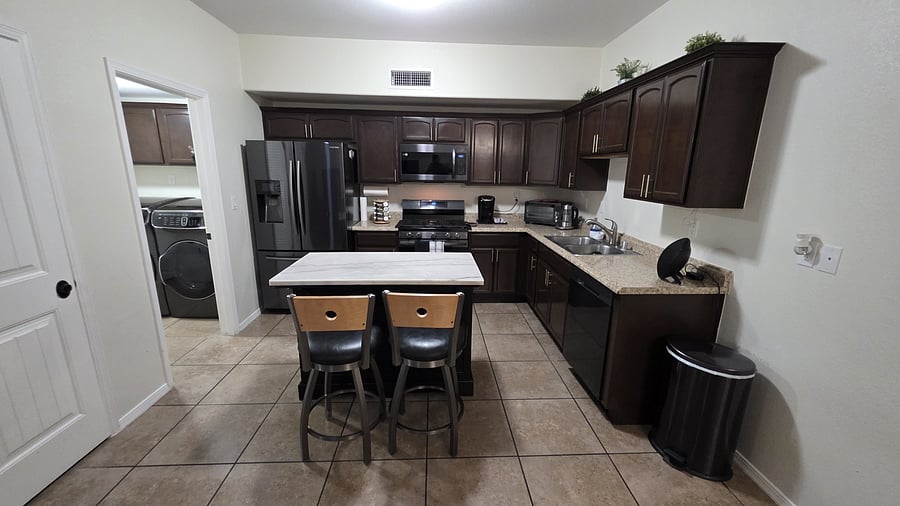 Furnished Finder property 1038937_1 photo 8