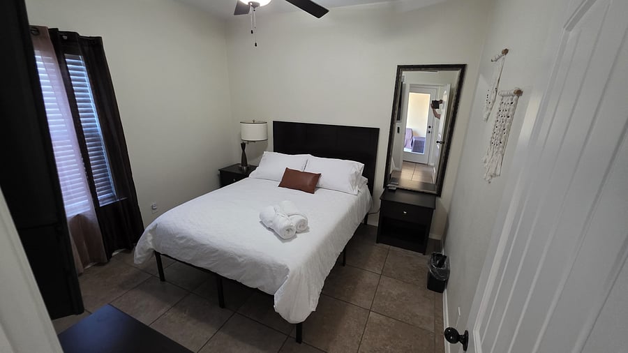 Furnished Finder property 1038937_1 photo 13