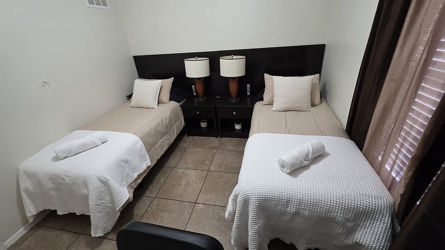 Furnished Finder property 1038937_1 photo 17