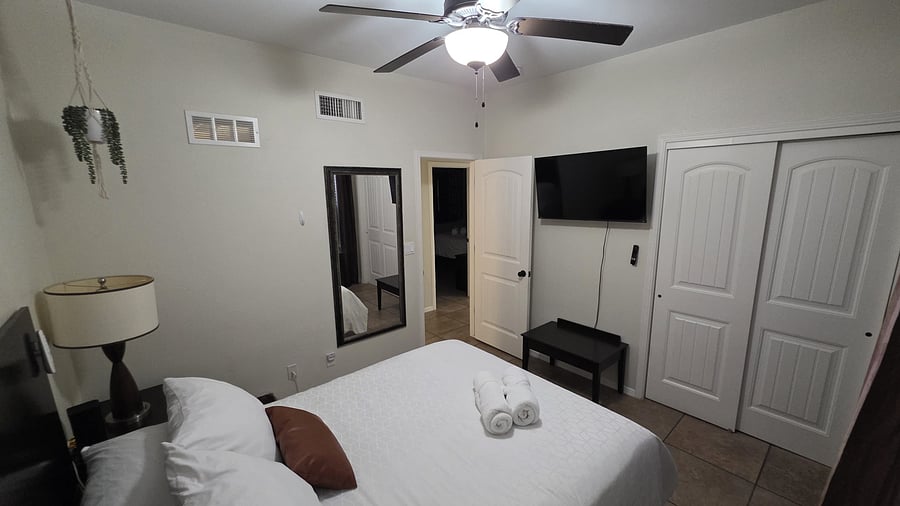 Furnished Finder property 1038937_1 photo 16
