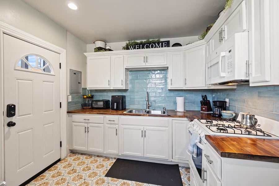 Furnished Finder property 1038971_1 photo 25
