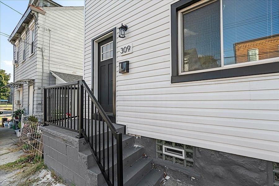 Furnished Finder property 1039008_1 photo 3