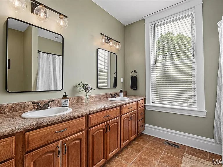 Furnished Finder property 1039009_1 photo 6