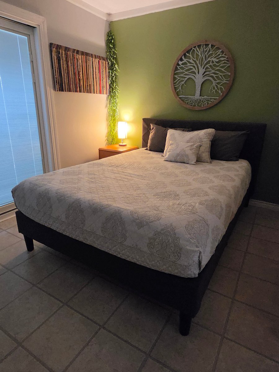 Furnished Finder property 1039011_1 photo 3