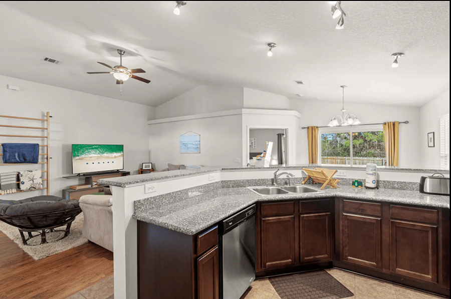 Furnished Finder property 1039023_1 photo 3
