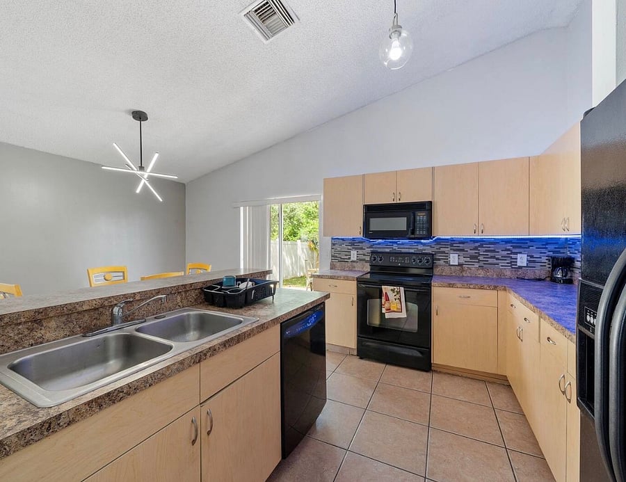 Furnished Finder property 1039052_1 photo 4