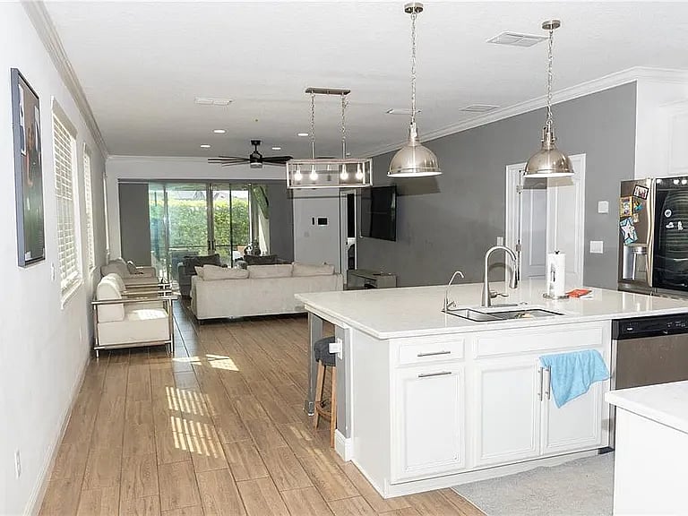Furnished Finder property 1039053_1 photo 6