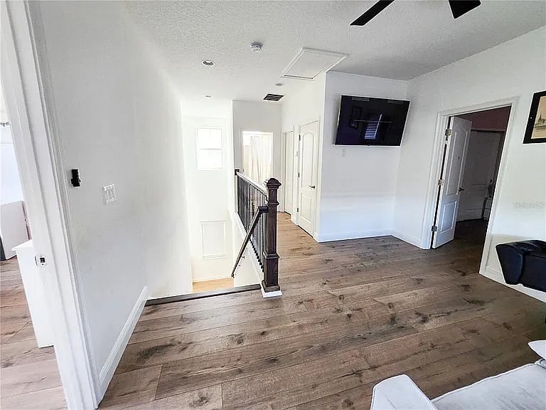 Furnished Finder property 1039053_1 photo 27