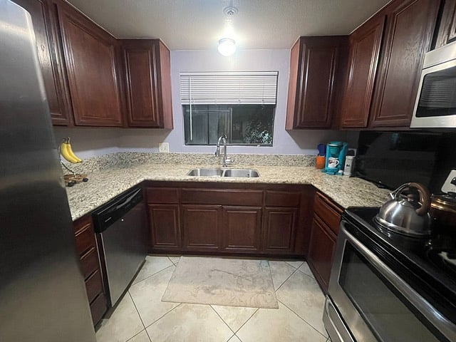 Furnished Finder property 1039092_1 photo 23