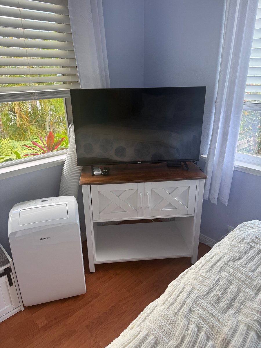 Bedroom #2 TV and Stand