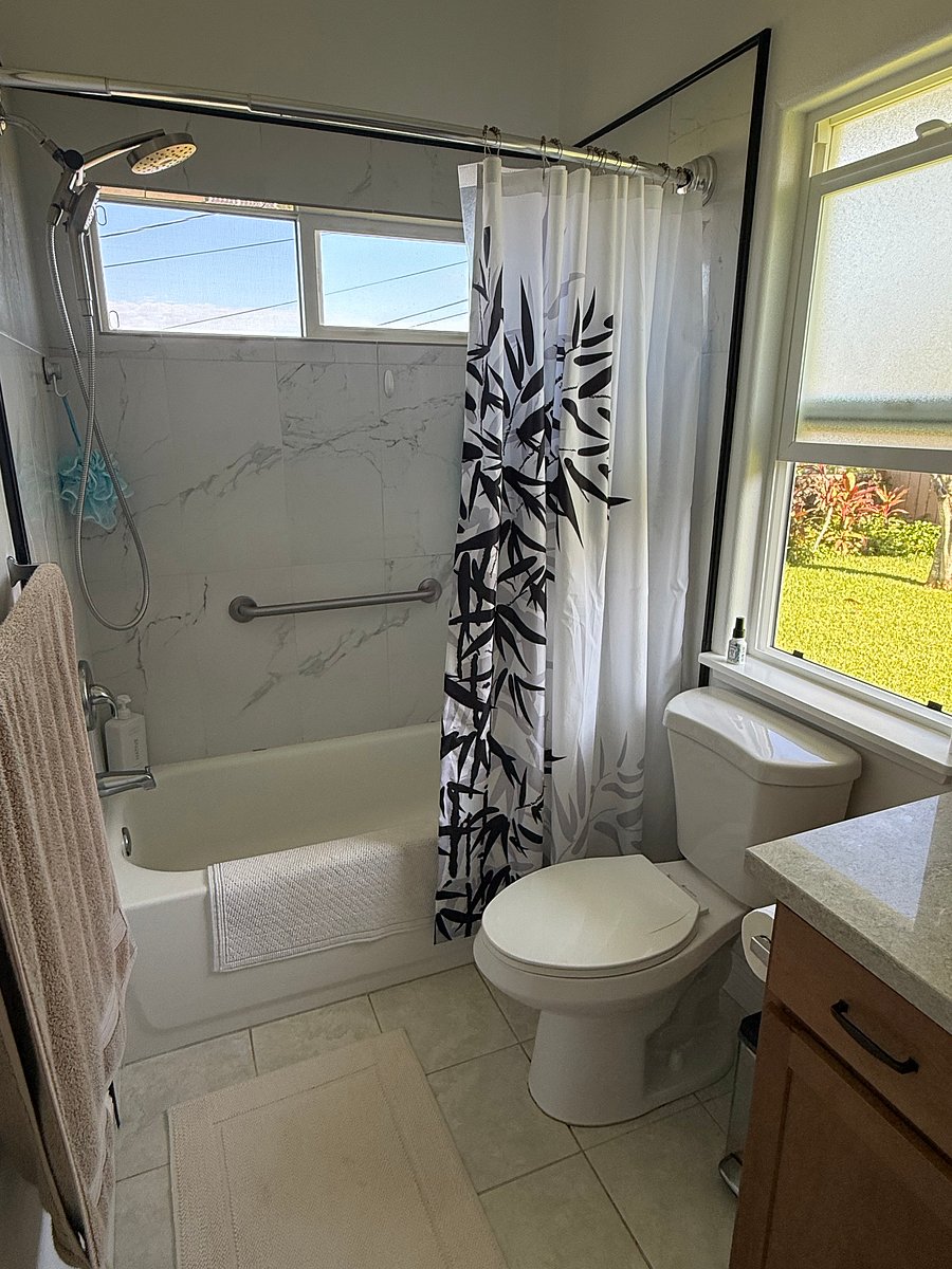 Master Bathroom with Tub
