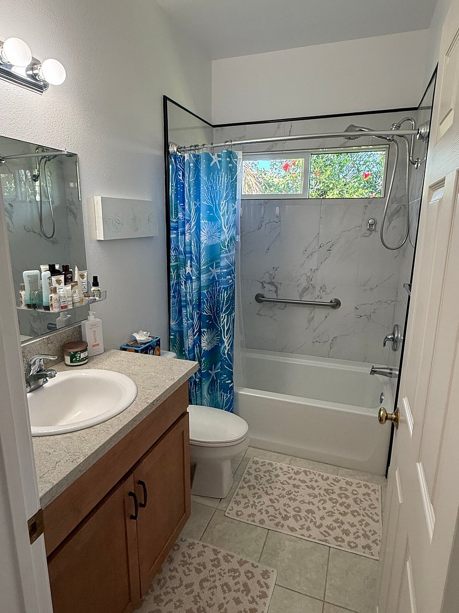Bathroom #2 with Tub