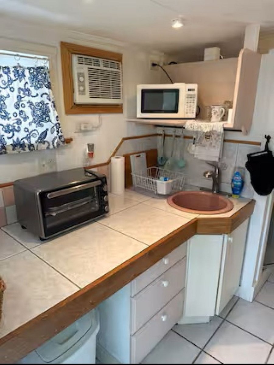 Furnished Finder property 1039120_1 photo 3