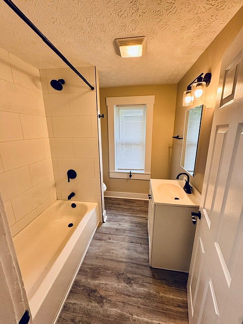Upstairs Full Bath