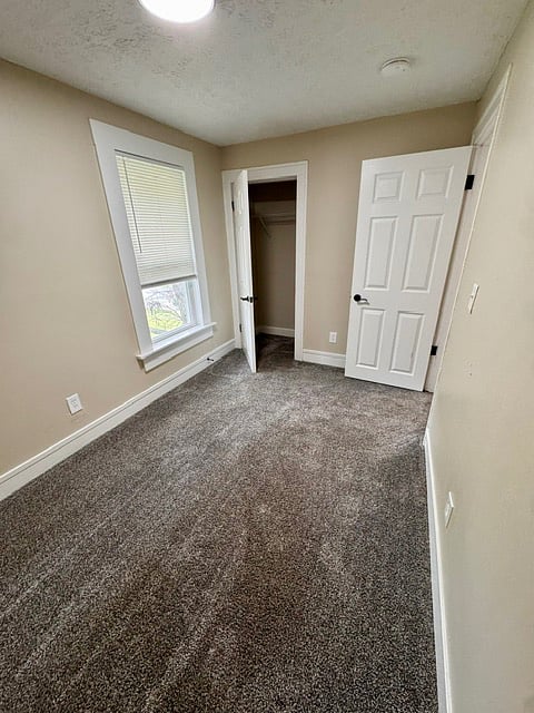 Bedroom 3/ Office