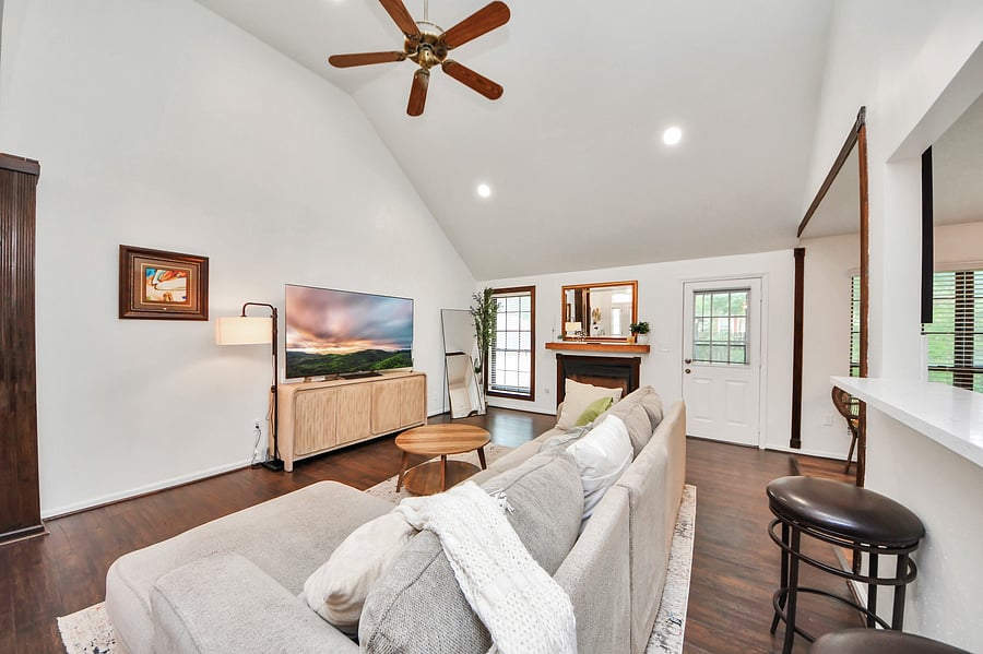 Furnished Finder property 1039208_1 photo 3