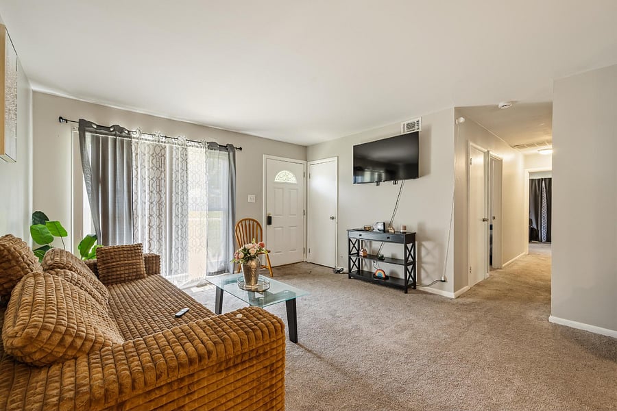 Furnished Finder property 1039215_1 photo 3