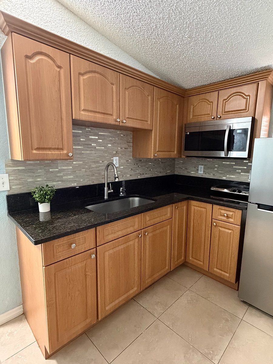 Furnished Finder property 1039261_1 photo 2
