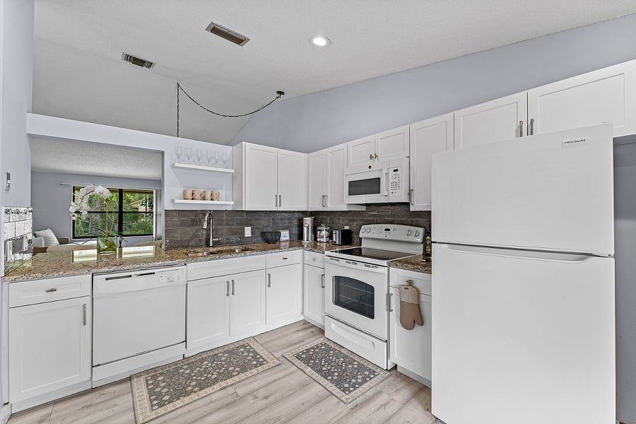 Furnished Finder property 1039286_1 photo 6