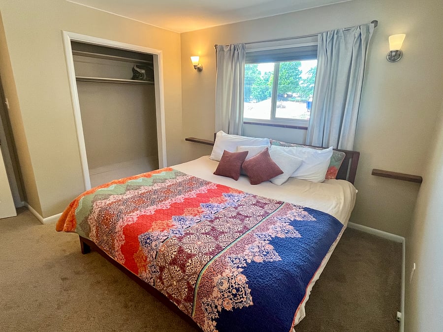 Master bedroom - upstairs