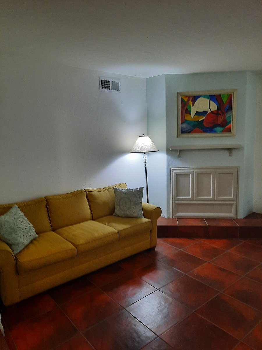 Living room, left side