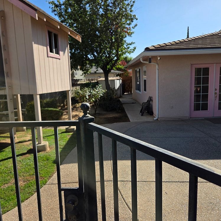 Furnished Finder property 1039399_1 photo 20
