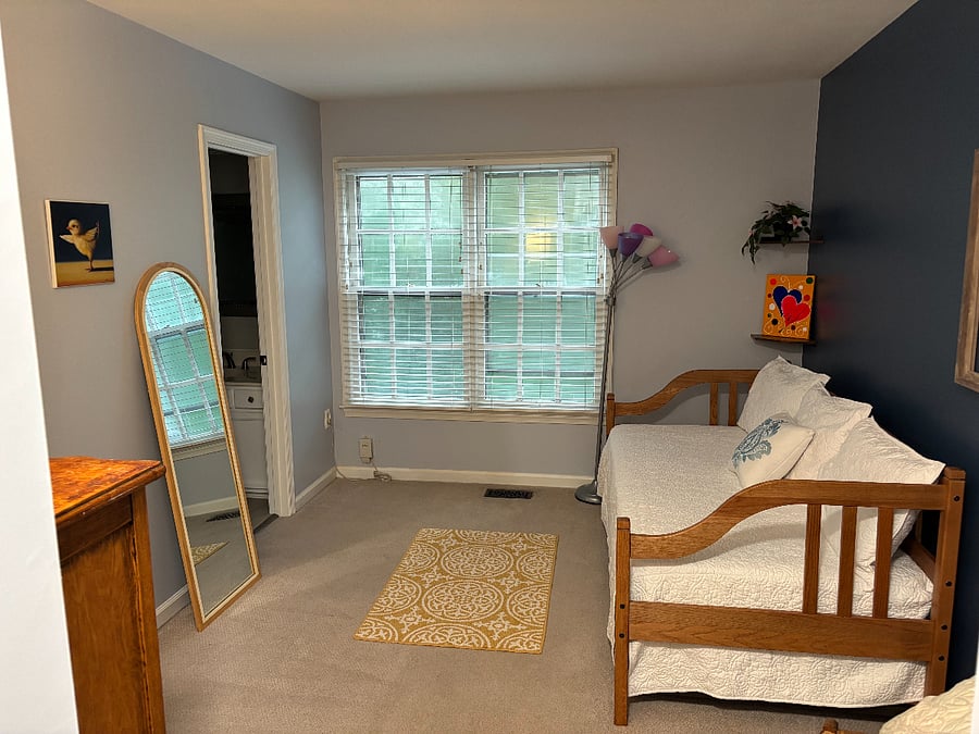 Second Bedroom with ensuite bathroom, trundle bed