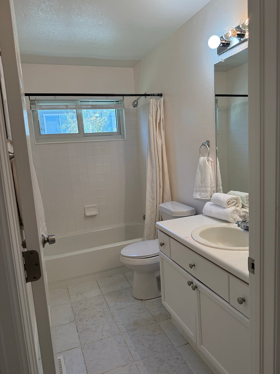 Furnished Finder property 1039499_1 photo 16