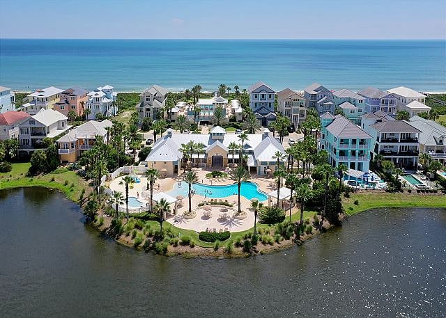 Cinnamon Beach Family Pool