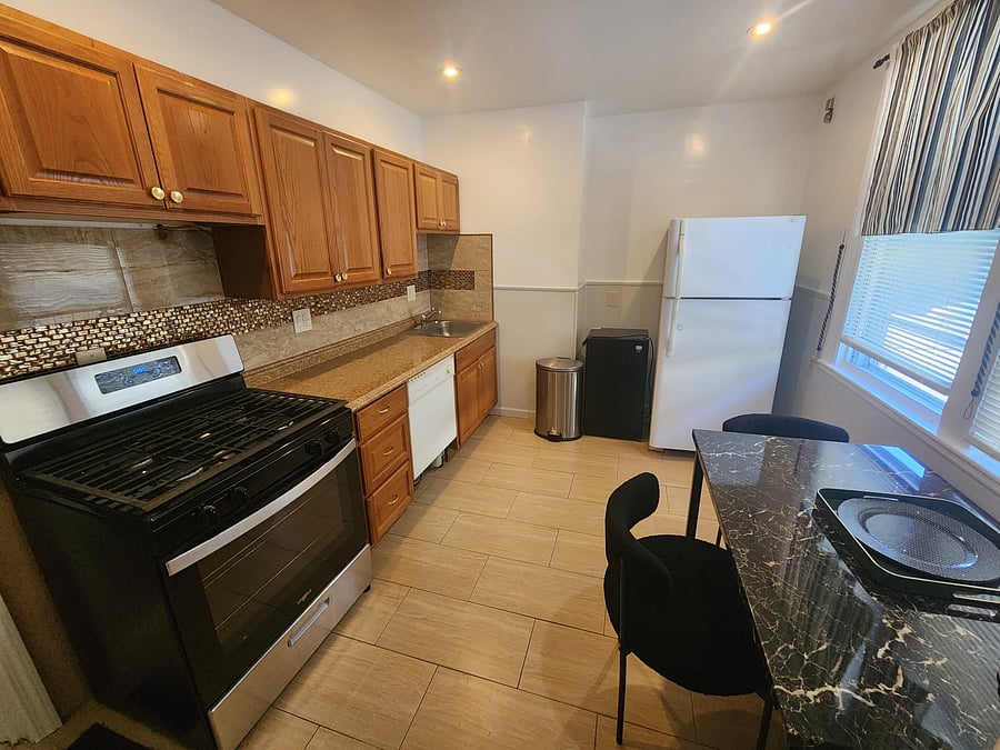 Furnished Finder property 1039595_1 photo 5