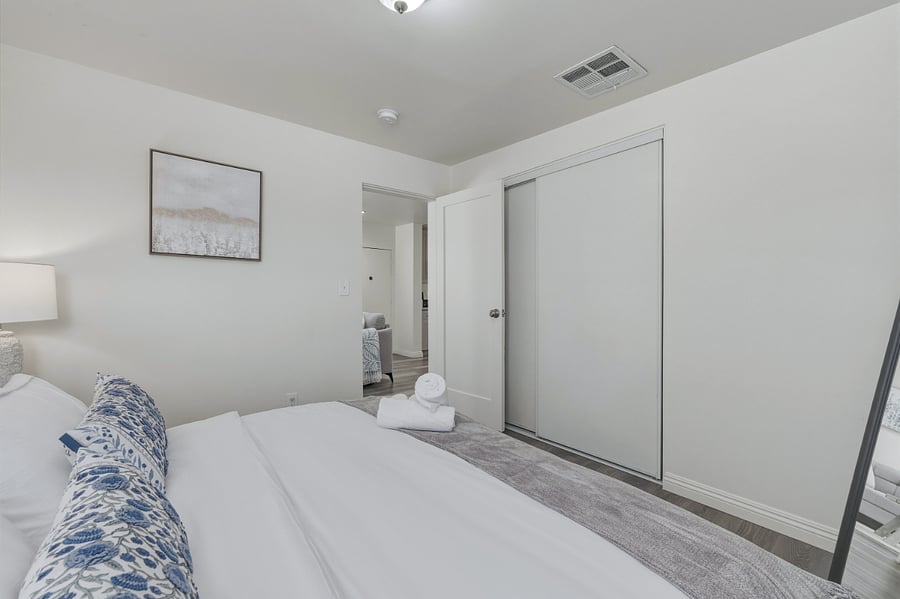 Furnished Finder property 1039649_1 photo 12
