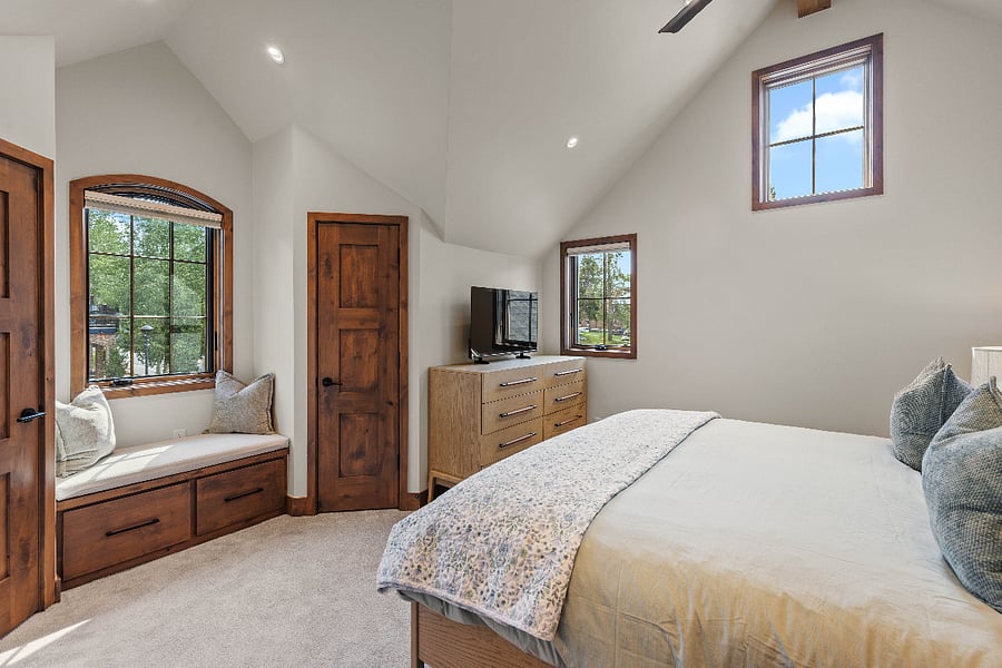 Furnished Finder property 1039745_1 photo 11
