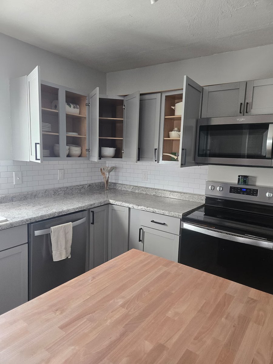 Furnished Finder property 1039800_1 photo 3