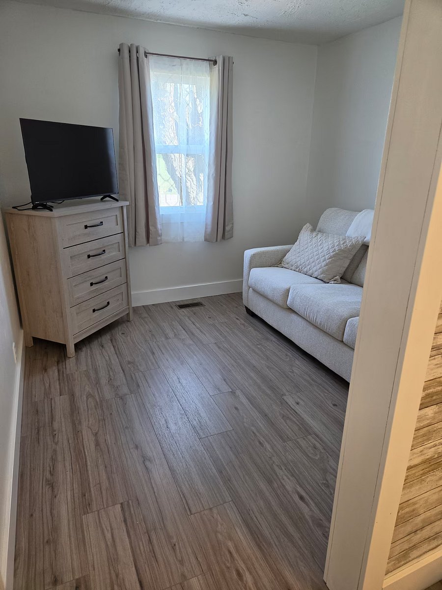 Furnished Finder property 1039800_1 photo 13