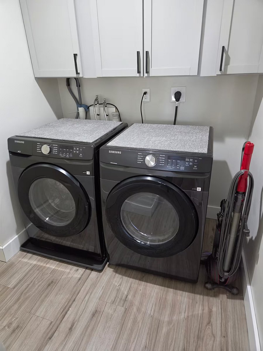 Furnished Finder property 1039800_1 photo 24