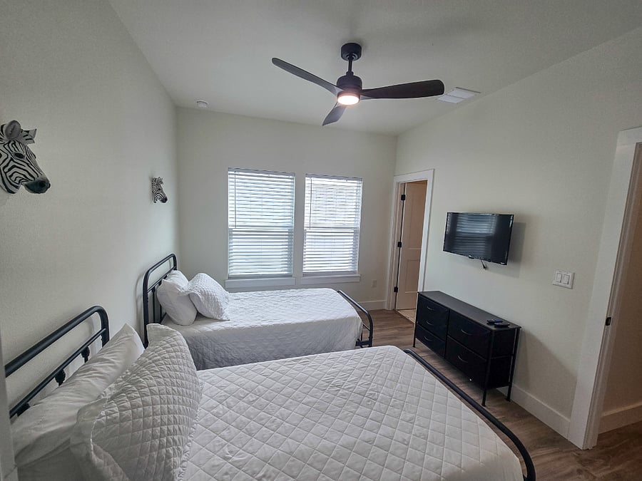 Furnished Finder property 1039821_1 photo 18