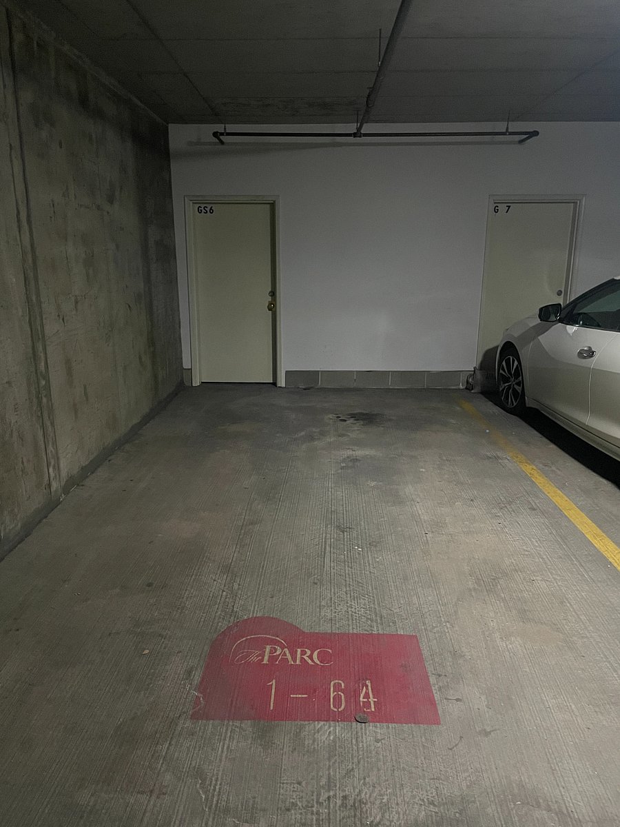 Private parking space in underground garage