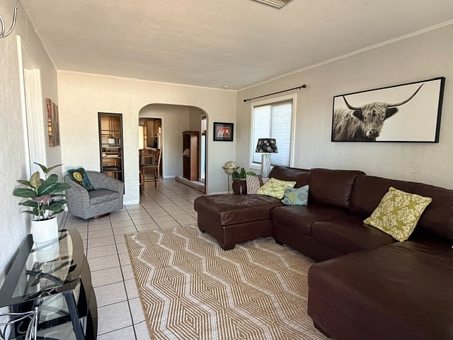 Furnished Finder property 1039828_1 photo 3