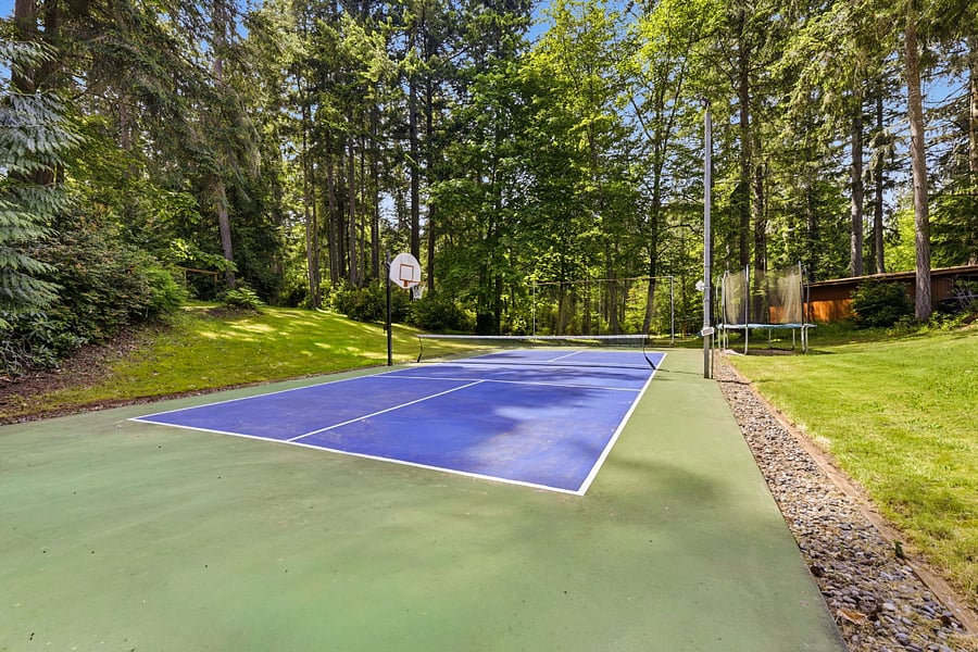 Pickleball court