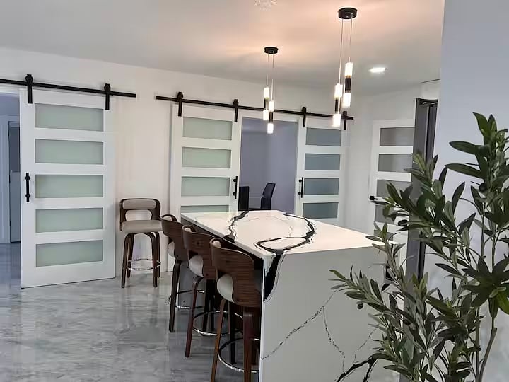 Furnished Finder property 1039880_1 photo 4