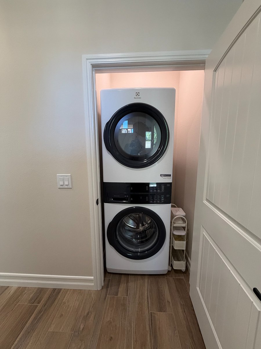 Furnished Finder property 1039918_1 photo 6