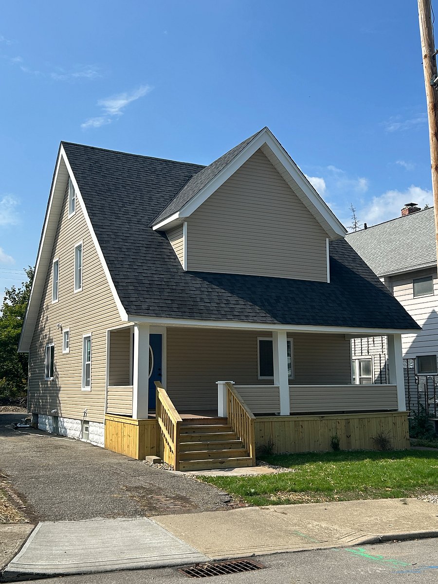 Full remodel, new windows, large front porch, paved drive, lighted drive