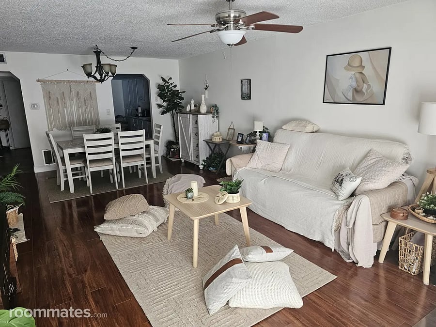 Furnished Finder property 1039985_1 photo 2