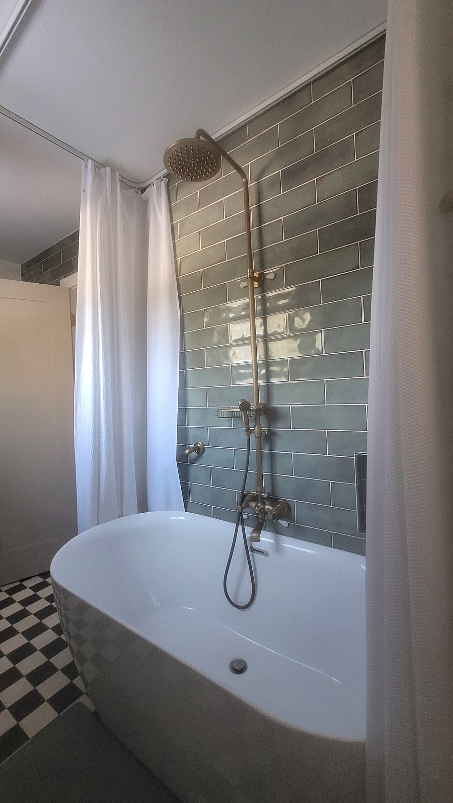Furnished Finder property 1040022_1 photo 26