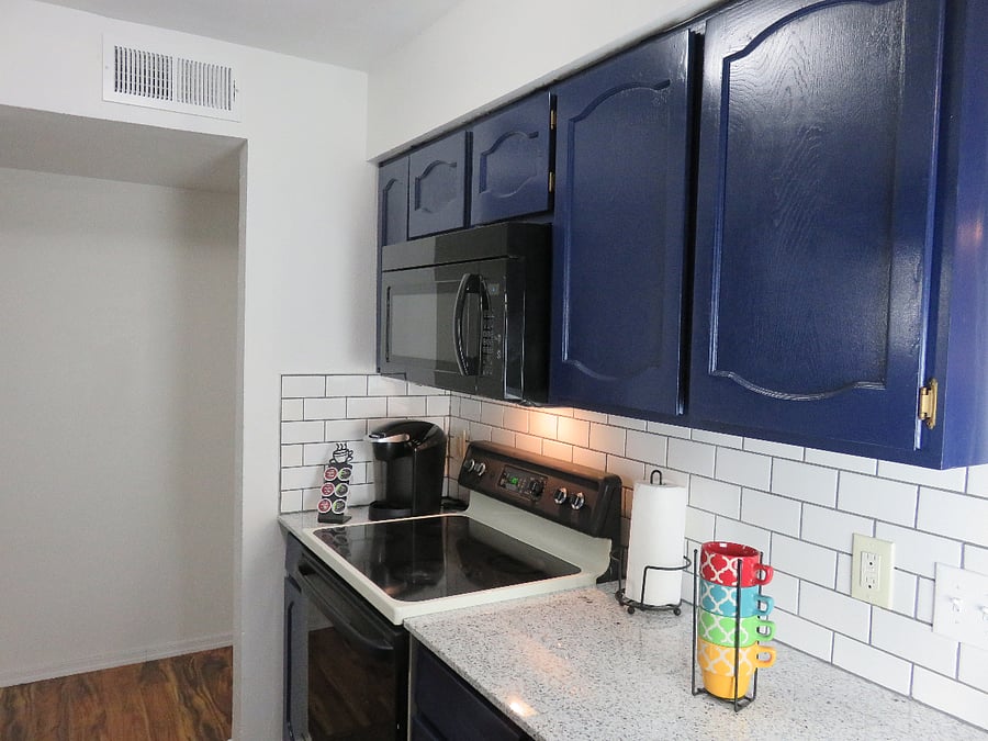 Kitchen with built in microwave/hood combo