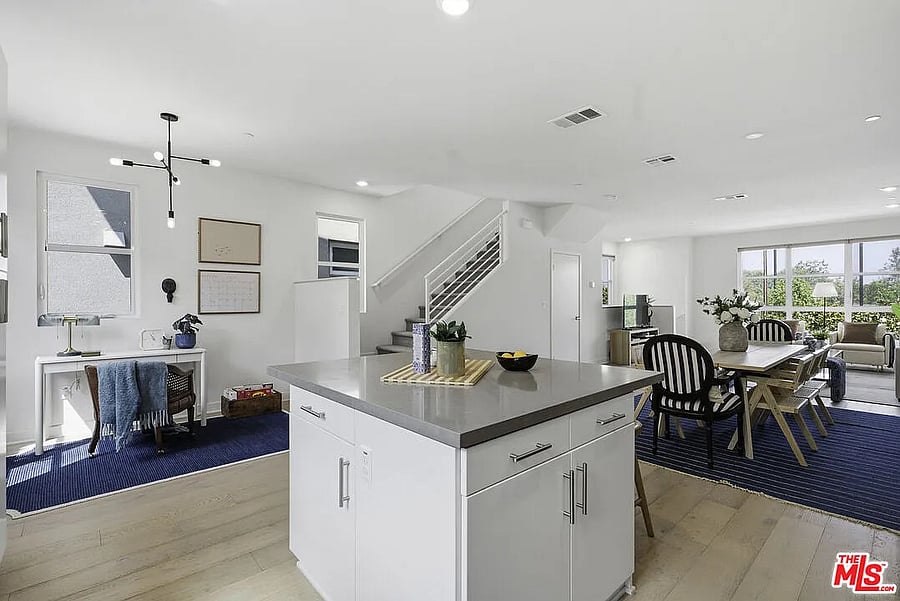 Furnished Finder property 1040046_1 photo 5