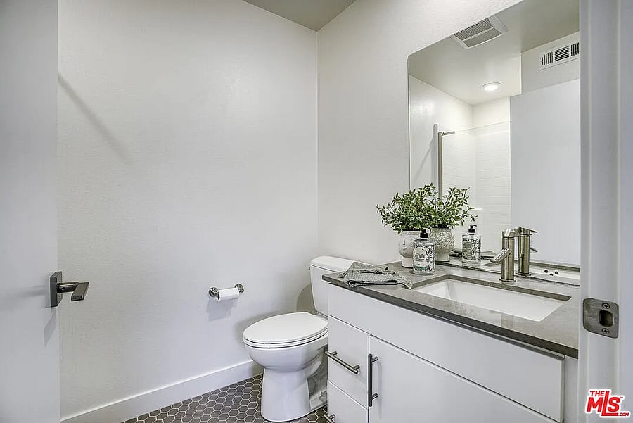 Furnished Finder property 1040046_1 photo 10